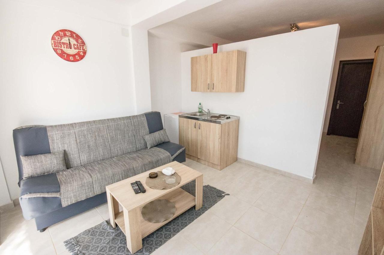 Apartments Sun With Sea View Dobra Voda Exterior photo